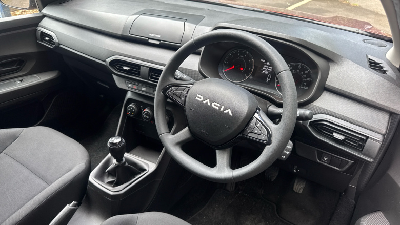 Dacia Jogger 1.0 TCe Essential 5dr Petrol Estate